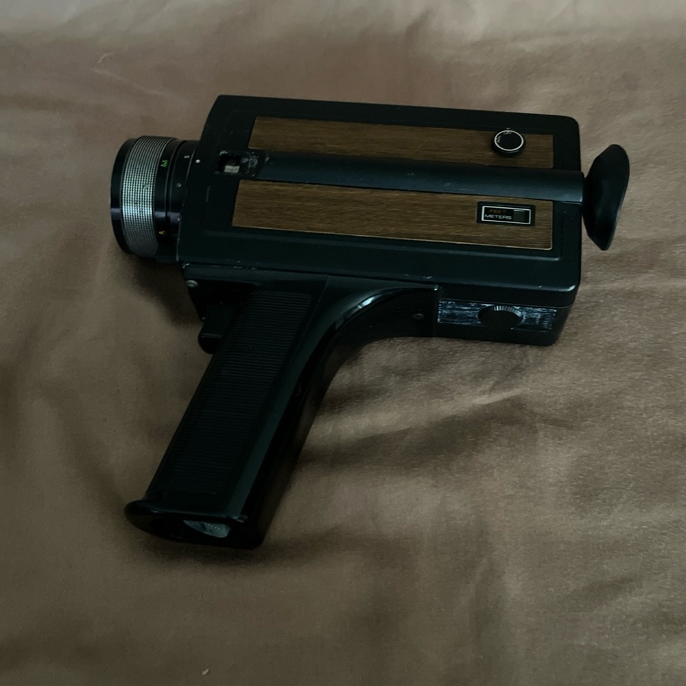 Gaf ST/302 Vintage Motion Picture Super 8 Reflex Zoom f/1.7 Movie Camera
